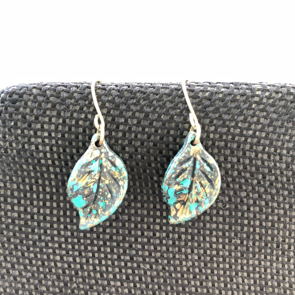 Petite black/gold/teal color leaf shaped earrings!